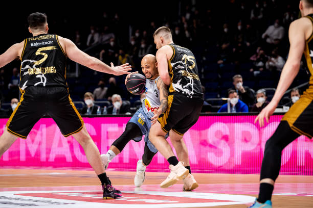 仅展示了他 仅展示了他